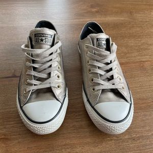 Converse Womens Chuck Taylor All Star Ox Metallic Sneakers